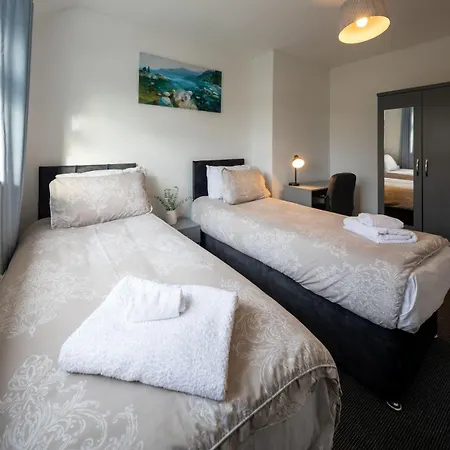 Contractor Base - 3br - Free Parking - Fast Wi-fi Бристоль