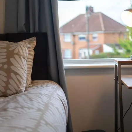 Contractor Base - 3br - Free Parking - Fast Wi-fi *