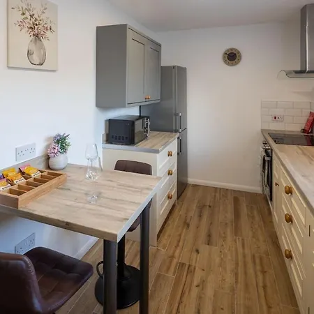 Contractor Base - 3br - Free Parking - Fast Wi-fi * Бристоль