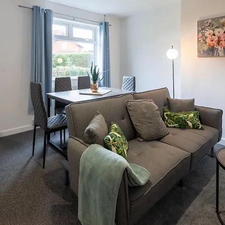 Contractor Base - 3br - Free Parking - Fast Wi-fi