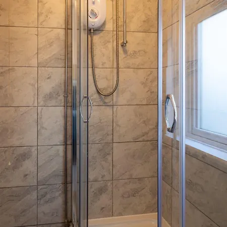 Апартаменты Contractor Base - 3br - Free Parking - Fast Wi-fi